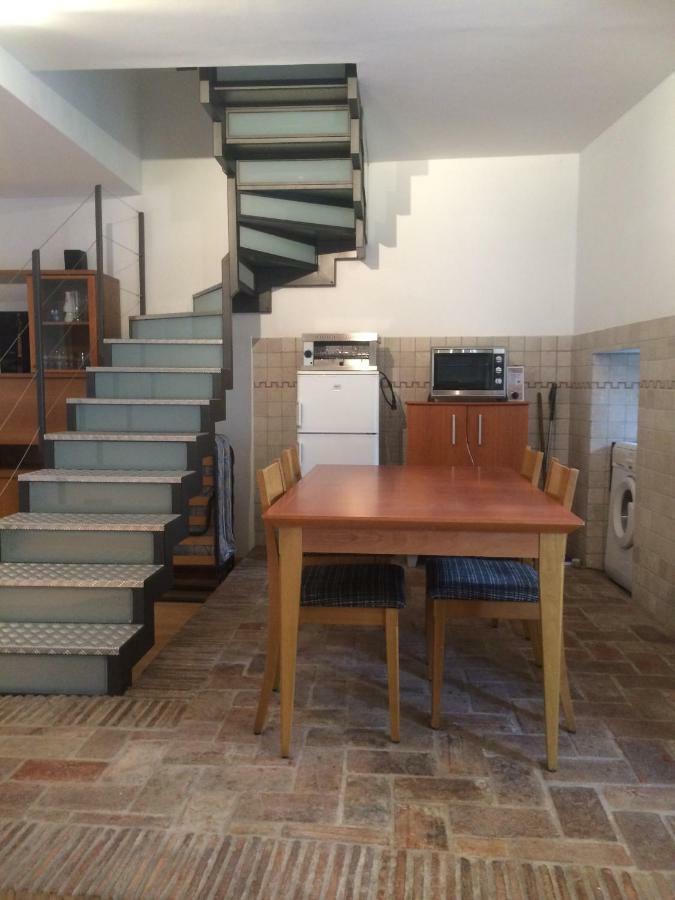 Casa Vacanze Alle Vergini ชิวีดาเล เดล ฟรีอูลี ภายนอก รูปภาพ